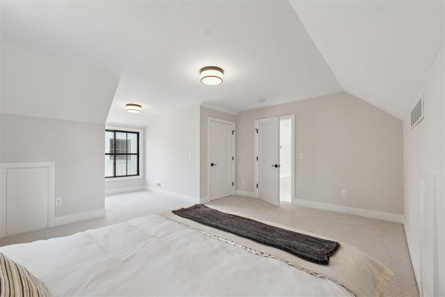 1053 Canterbury Street, Birmingham, MI 48009