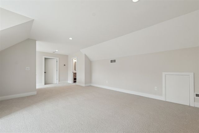 1053 Canterbury Street, Birmingham, MI 48009