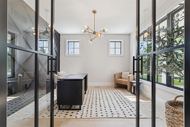 1053 Canterbury Street, Birmingham, MI 48009