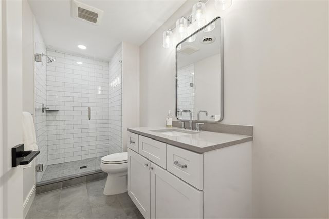 1053 Canterbury Street, Birmingham, MI 48009