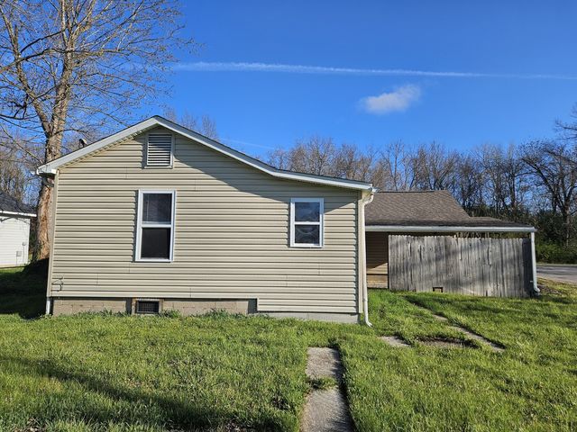 502 W 9th Street, West Frankfort, IL 62896