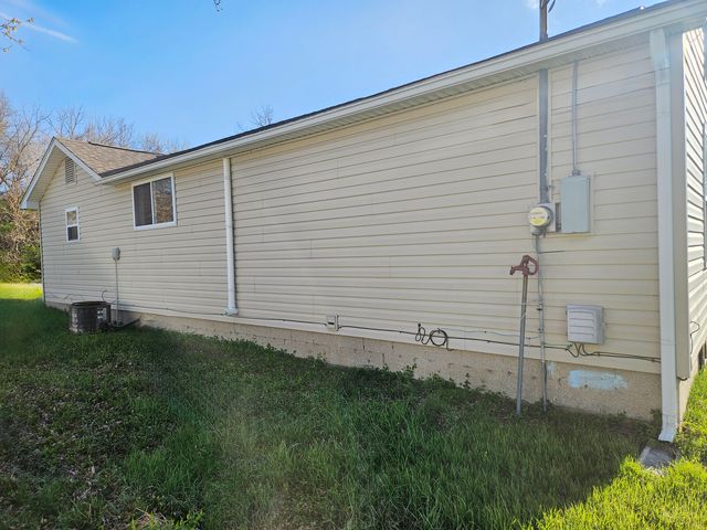 502 W 9th Street, West Frankfort, IL 62896
