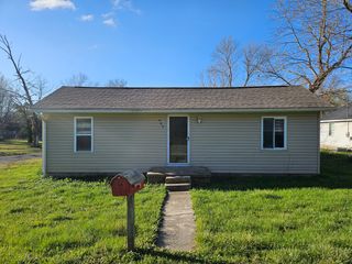 502 W 9th Street, West Frankfort, IL 62896