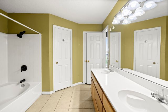 2825 FM 876, Waxahachie, TX 75167