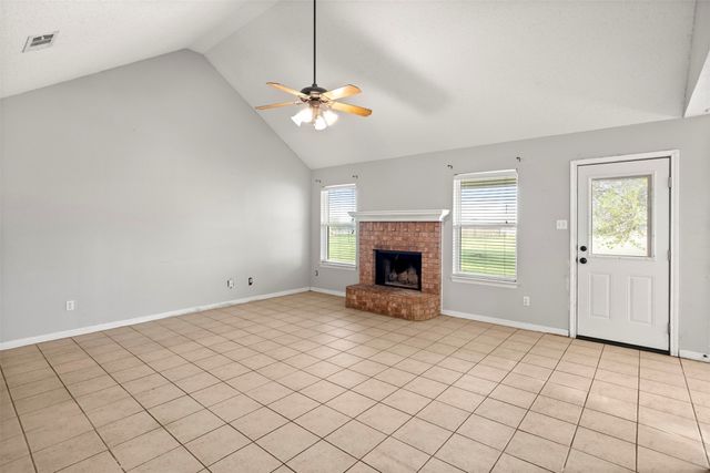 2825 FM 876, Waxahachie, TX 75167