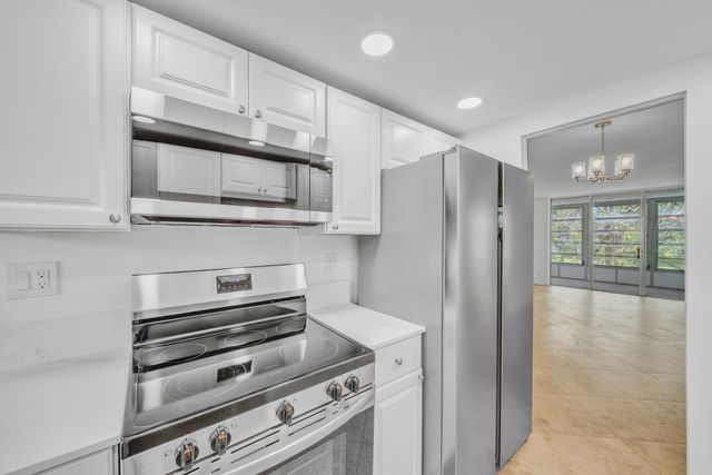 3099 NW 48th Avenue 260, Lauderdale Lakes, FL 33313