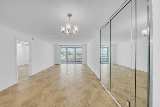 3099 NW 48th Avenue 260, Lauderdale Lakes, FL 33313