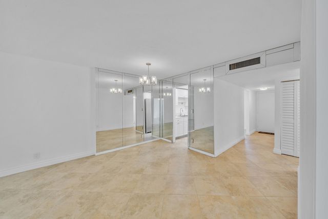 3099 NW 48th Avenue 260, Lauderdale Lakes, FL 33313