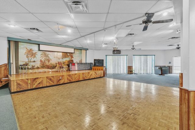 3099 NW 48th Avenue 260, Lauderdale Lakes, FL 33313