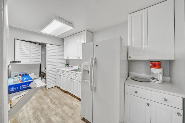 3099 NW 48th Avenue 260, Lauderdale Lakes, FL 33313