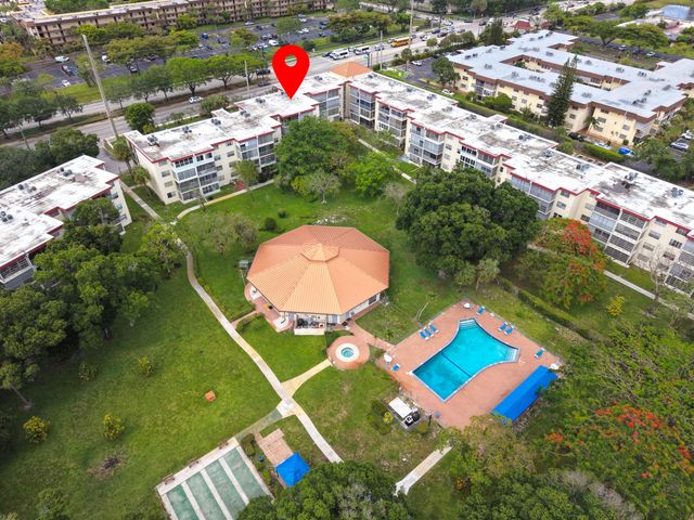 3099 NW 48th Avenue 260, Lauderdale Lakes, FL 33313