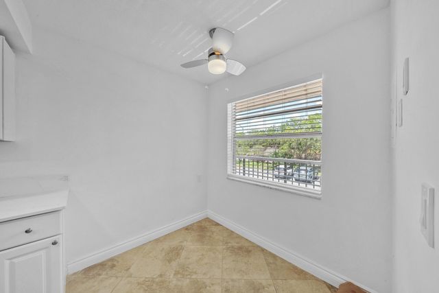 3099 NW 48th Avenue 260, Lauderdale Lakes, FL 33313