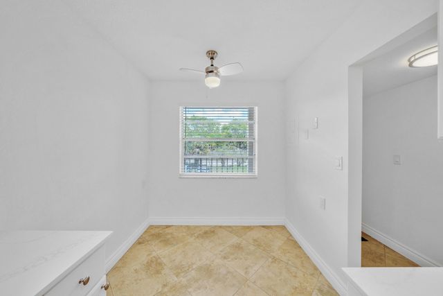 3099 NW 48th Avenue 260, Lauderdale Lakes, FL 33313