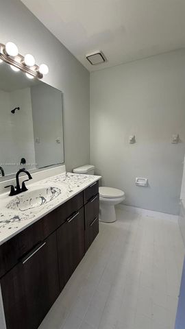 10026 Hammocks Blvd 206-6, Miami, FL 33196