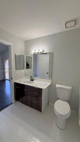 10026 Hammocks Blvd 206-6, Miami, FL 33196