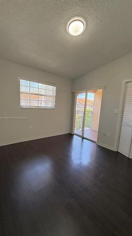 10026 Hammocks Blvd 206-6, Miami, FL 33196