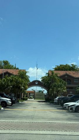 10026 Hammocks Blvd 206-6, Miami, FL 33196