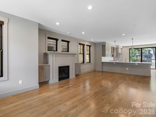 229 Broadway Street, Asheville, NC 28801