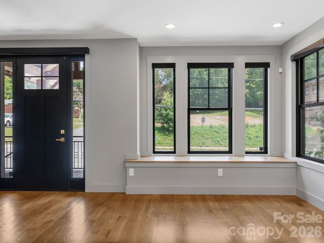 229 Broadway Street, Asheville, NC 28801