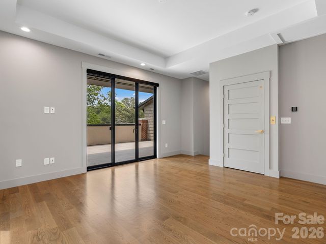 229 Broadway Street, Asheville, NC 28801