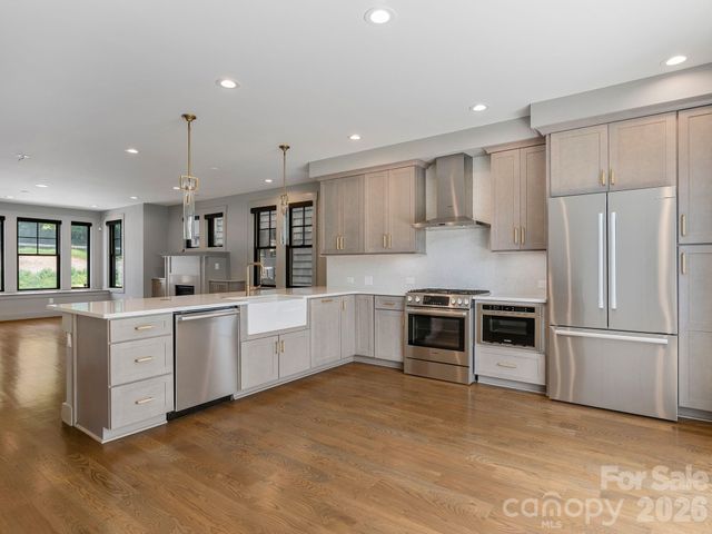 229 Broadway Street, Asheville, NC 28801
