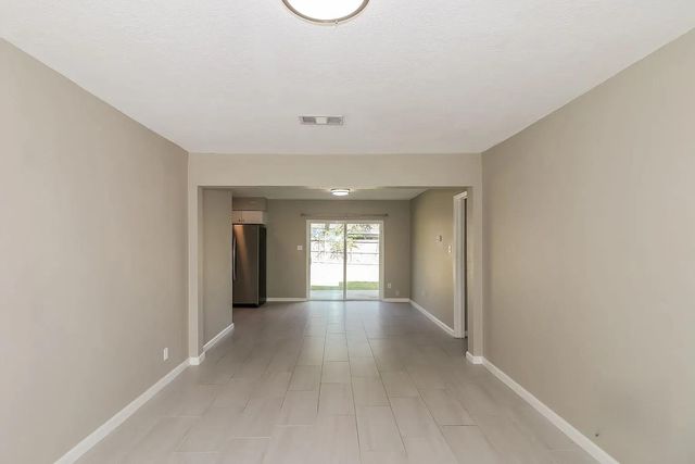 16739 Forest Bend Avenue, Friendswood, TX 77546