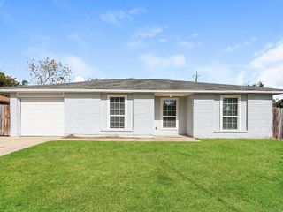 16739 Forest Bend Avenue, Friendswood, TX 77546