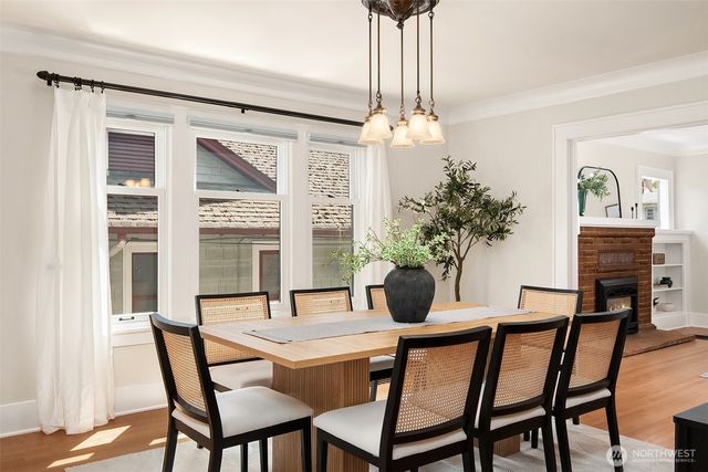3918 Wallingford Avenue N, Seattle, WA 98103
