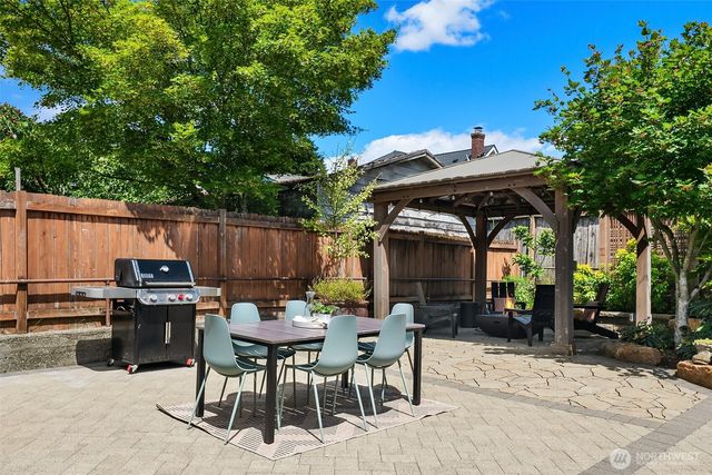 3918 Wallingford Avenue N, Seattle, WA 98103