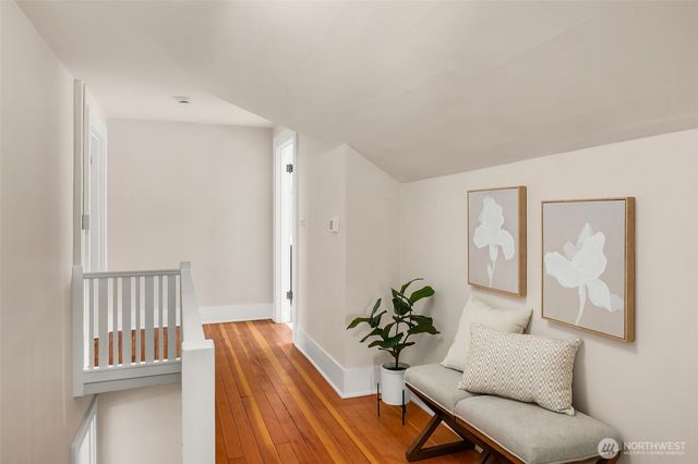 3918 Wallingford Avenue N, Seattle, WA 98103