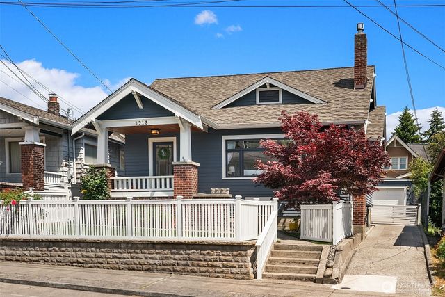 3918 Wallingford Avenue N, Seattle, WA 98103