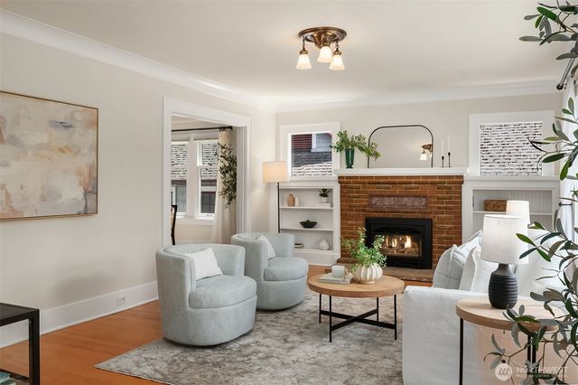 3918 Wallingford Avenue N, Seattle, WA 98103