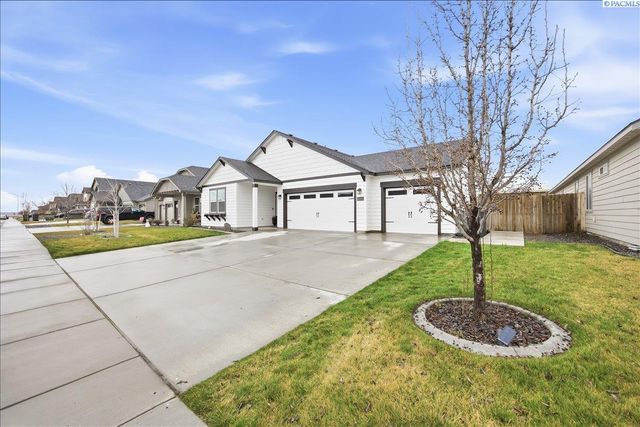 6005 Curlew Lane, Pasco, WA 99301
