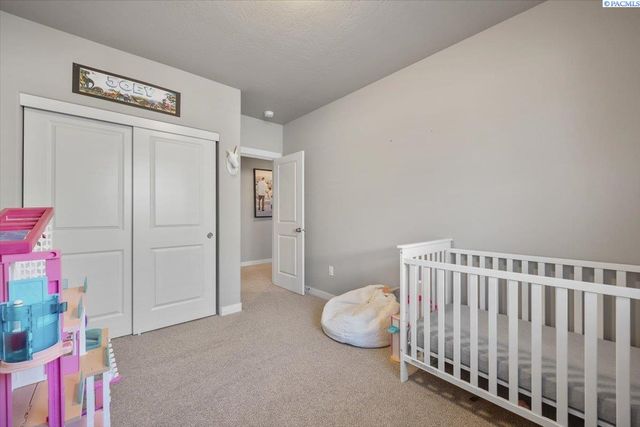 6005 Curlew Lane, Pasco, WA 99301