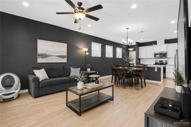 2537 N Blue Sage Avenue, Edinburg, TX 78541
