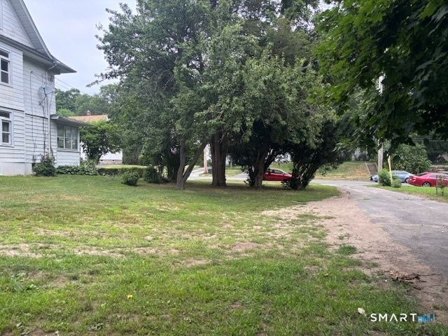 1483 W Broad Street, Stratford, CT 06614
