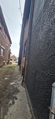 4094 W Euclid Street, Detroit, MI 48204