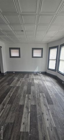 4094 W Euclid Street, Detroit, MI 48204