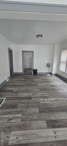 4094 W Euclid Street, Detroit, MI 48204