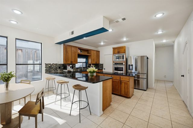 5612 Ventana Trail, Dallas, TX 75252