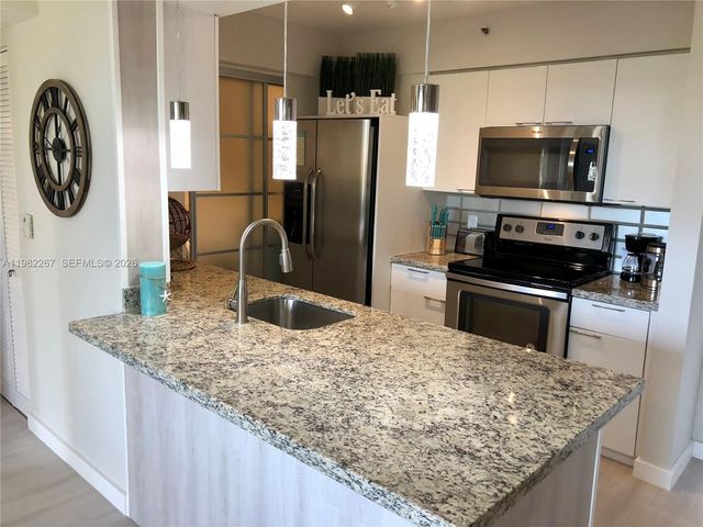 19999 E Country Club Dr 1405, Aventura, FL 33180