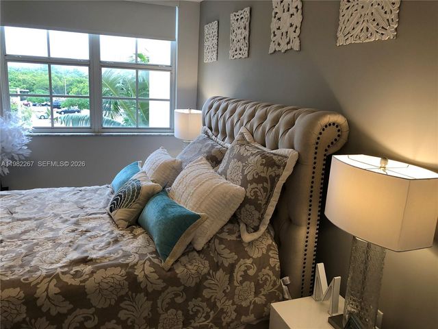 19999 E Country Club Dr 1405, Aventura, FL 33180