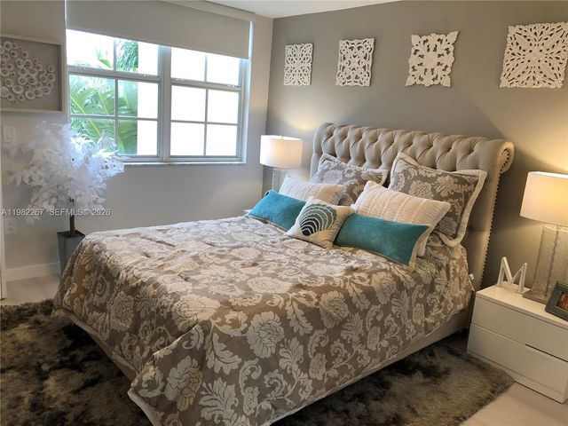 19999 E Country Club Dr 1405, Aventura, FL 33180