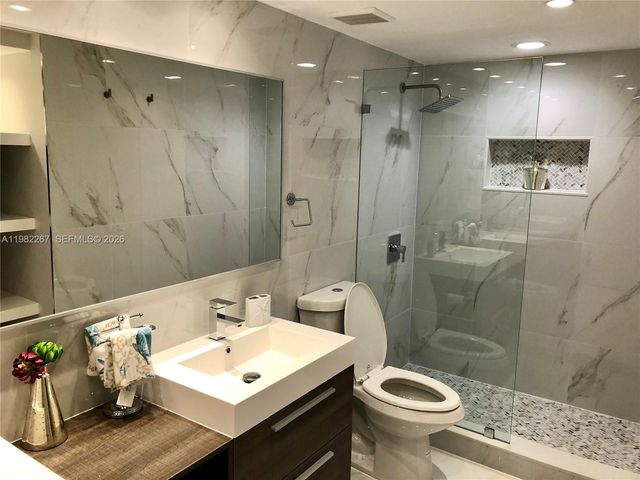 19999 E Country Club Dr 1405, Aventura, FL 33180