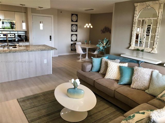 19999 E Country Club Dr 1405, Aventura, FL 33180