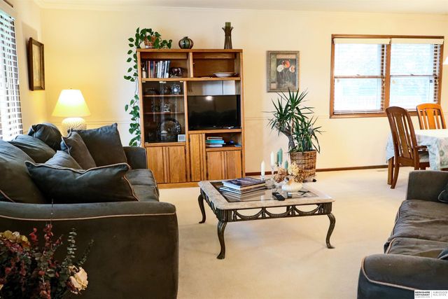 13510 Frances Street, Omaha, NE 68144