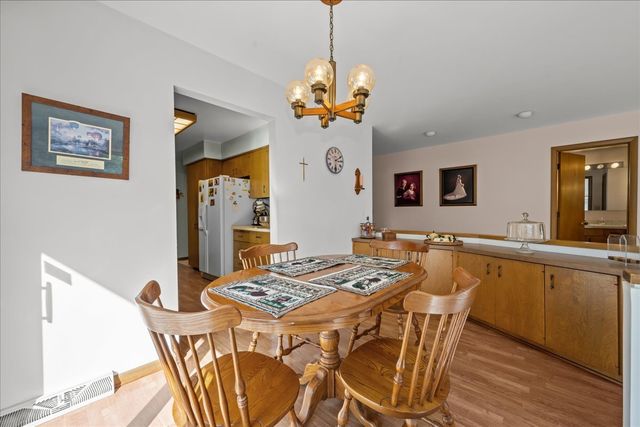 328 W State Street, North Aurora, IL 60542