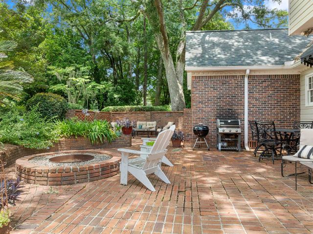 4000 Brandon Hill Dr, Tallahassee, FL 32309