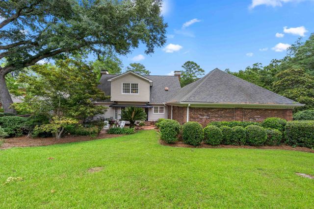 4000 Brandon Hill Dr, Tallahassee, FL 32309