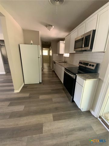 2016 S 11th Street, Temple, TX 76504